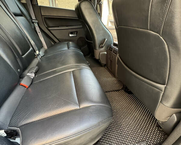 Серый Джип Гранд Чероки, объемом двигателя 2.99 л и пробегом 242 тыс. км за 13500 $, фото 27 на Automoto.ua