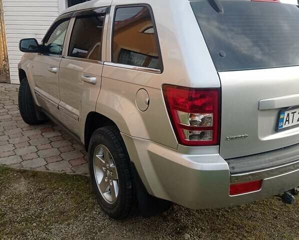 Серый Джип Гранд Чероки, объемом двигателя 2.99 л и пробегом 233 тыс. км за 11000 $, фото 4 на Automoto.ua