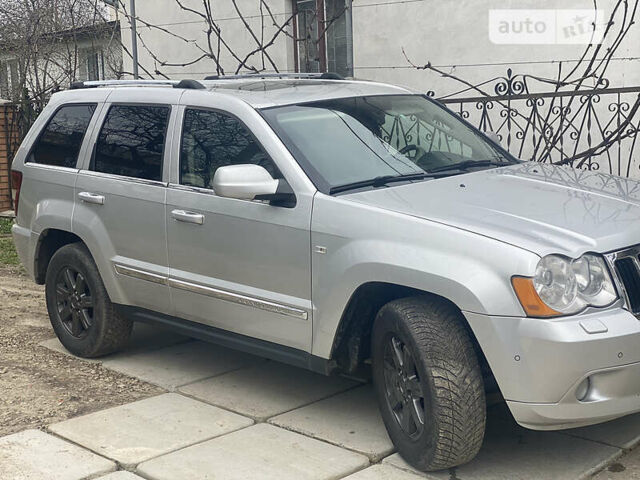 Сірий Джип Grand Cherokee, об'ємом двигуна 3 л та пробігом 253 тис. км за 12000 $, фото 32 на Automoto.ua