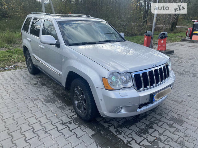 Сірий Джип Grand Cherokee, об'ємом двигуна 3 л та пробігом 253 тис. км за 12000 $, фото 35 на Automoto.ua