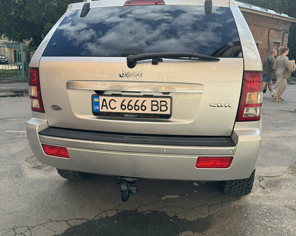 Серый Джип Гранд Чероки, объемом двигателя 2.99 л и пробегом 242 тыс. км за 13500 $, фото 15 на Automoto.ua