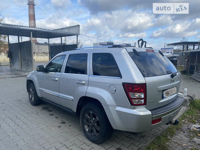 Сірий Джип Grand Cherokee, об'ємом двигуна 3 л та пробігом 253 тис. км за 12000 $, фото 12 на Automoto.ua