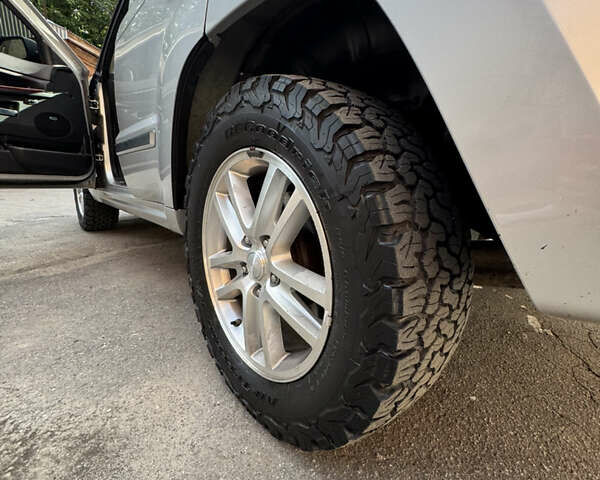 Серый Джип Гранд Чероки, объемом двигателя 2.99 л и пробегом 242 тыс. км за 13500 $, фото 13 на Automoto.ua