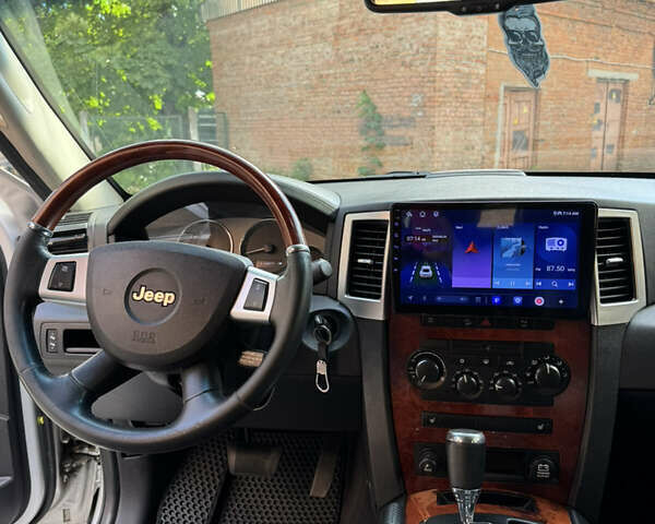 Серый Джип Гранд Чероки, объемом двигателя 2.99 л и пробегом 242 тыс. км за 13500 $, фото 17 на Automoto.ua