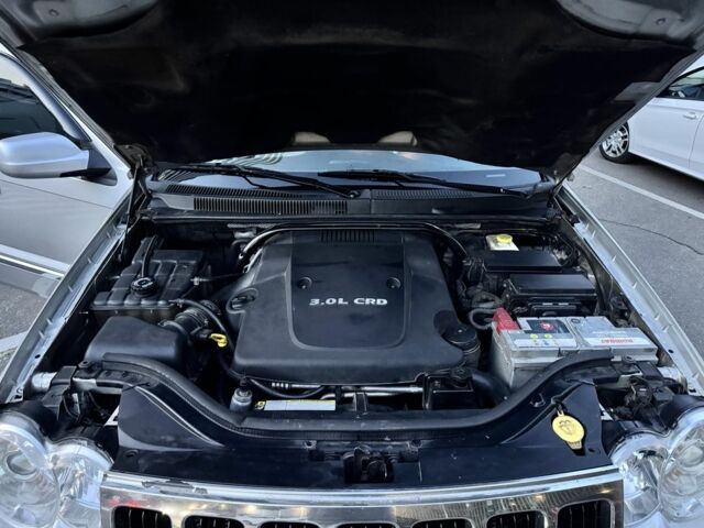 Сірий Джип Grand Cherokee, об'ємом двигуна 2.99 л та пробігом 263 тис. км за 12000 $, фото 6 на Automoto.ua