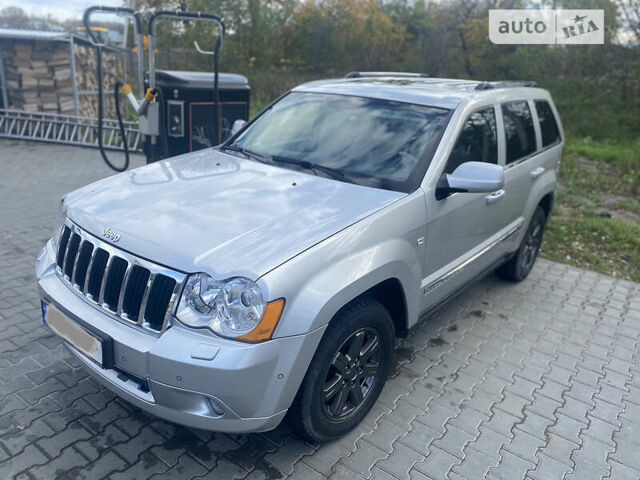 Сірий Джип Grand Cherokee, об'ємом двигуна 3 л та пробігом 253 тис. км за 12000 $, фото 36 на Automoto.ua