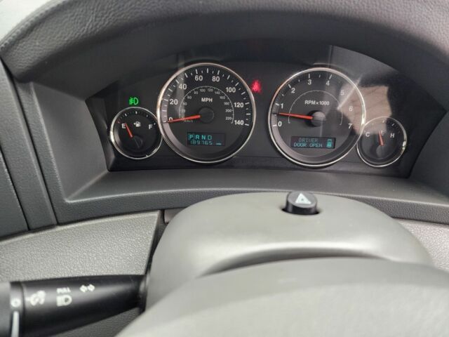 Сірий Джип Grand Cherokee, об'ємом двигуна 3 л та пробігом 189 тис. км за 5868 $, фото 15 на Automoto.ua