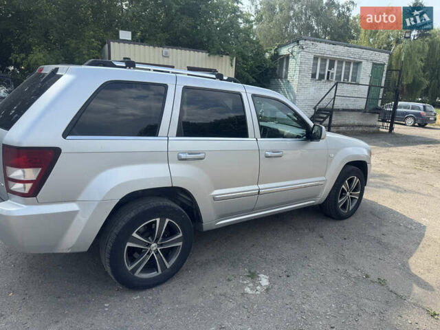 Джип Гранд Чероки 2008 в Луцке на Automoto.ua Серый Джип Гранд Чероки, объемом двигателя 2.99 л и пробегом 230 тыс. км за 10500 $, фото 8 на Automoto.ua