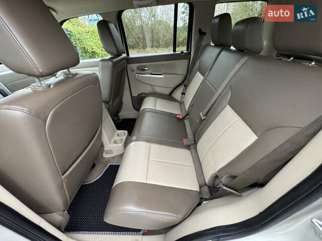 Джип Grand Cherokee 2008 у Києві на Automoto.ua Сірий Джип Grand Cherokee, об'ємом двигуна 2.78 л та пробігом 339 тис. км за 9999 $, фото 24 на Automoto.ua