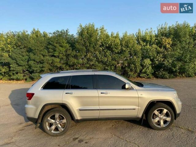 Сірий Джип Grand Cherokee, об'ємом двигуна 2.99 л та пробігом 158 тис. км за 16500 $, фото 4 на Automoto.ua