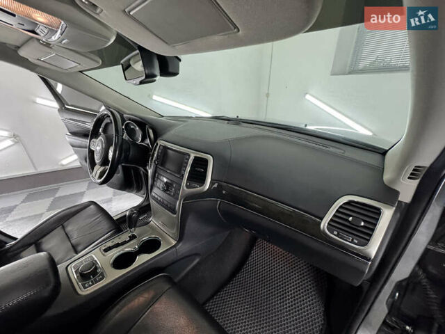 Сірий Джип Grand Cherokee, об'ємом двигуна 3 л та пробігом 164 тис. км за 18599 $, фото 36 на Automoto.ua