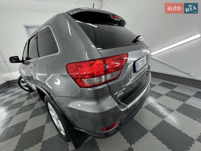 Сірий Джип Grand Cherokee, об'ємом двигуна 3 л та пробігом 164 тис. км за 18599 $, фото 127 на Automoto.ua