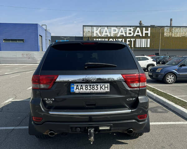 Сірий Джип Grand Cherokee, об'ємом двигуна 2.99 л та пробігом 261 тис. км за 18900 $, фото 6 на Automoto.ua