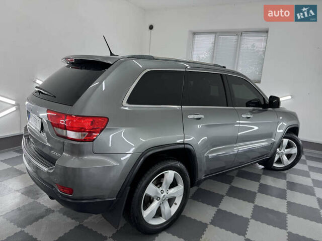 Сірий Джип Grand Cherokee, об'ємом двигуна 3 л та пробігом 164 тис. км за 18599 $, фото 109 на Automoto.ua