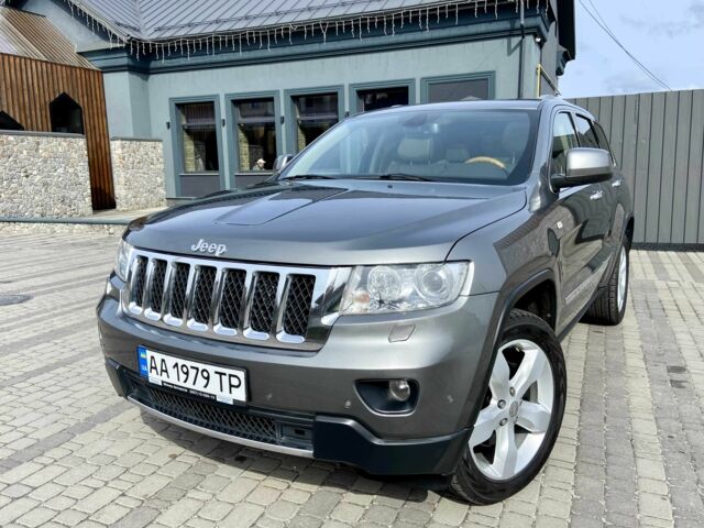 Сірий Джип Grand Cherokee, об'ємом двигуна 3 л та пробігом 149 тис. км за 17700 $, фото 3 на Automoto.ua