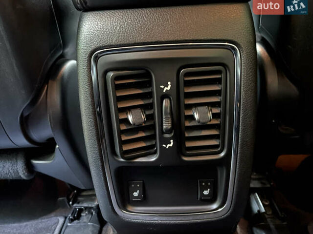 Сірий Джип Grand Cherokee, об'ємом двигуна 2.99 л та пробігом 185 тис. км за 17500 $, фото 9 на Automoto.ua