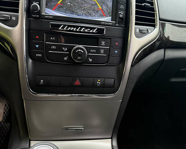 Сірий Джип Grand Cherokee, об'ємом двигуна 2.99 л та пробігом 244 тис. км за 15000 $, фото 13 на Automoto.ua