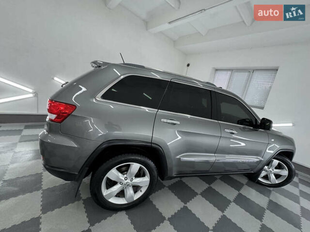Сірий Джип Grand Cherokee, об'ємом двигуна 3 л та пробігом 164 тис. км за 18599 $, фото 108 на Automoto.ua