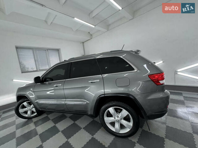 Сірий Джип Grand Cherokee, об'ємом двигуна 3 л та пробігом 164 тис. км за 18599 $, фото 123 на Automoto.ua