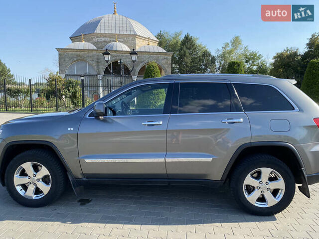 Сірий Джип Grand Cherokee, об'ємом двигуна 2.99 л та пробігом 196 тис. км за 16500 $, фото 10 на Automoto.ua