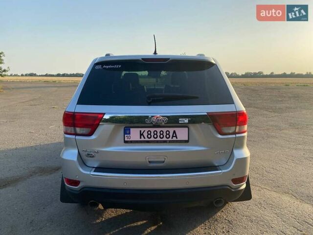 Сірий Джип Grand Cherokee, об'ємом двигуна 2.99 л та пробігом 158 тис. км за 16500 $, фото 7 на Automoto.ua