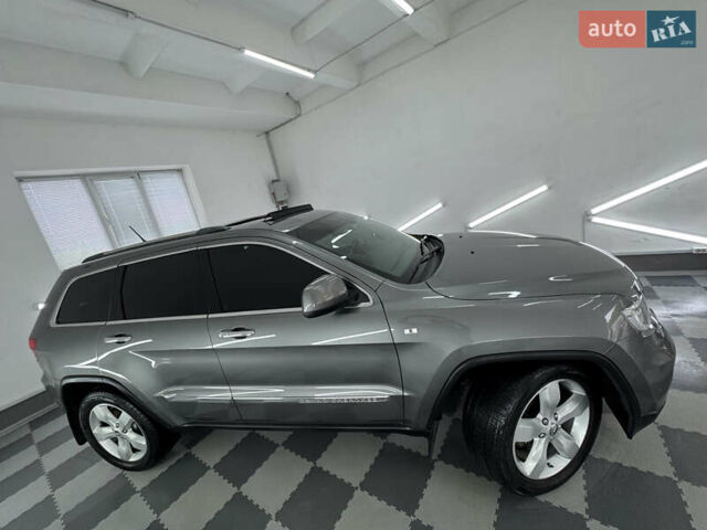 Сірий Джип Grand Cherokee, об'ємом двигуна 3 л та пробігом 164 тис. км за 18599 $, фото 69 на Automoto.ua
