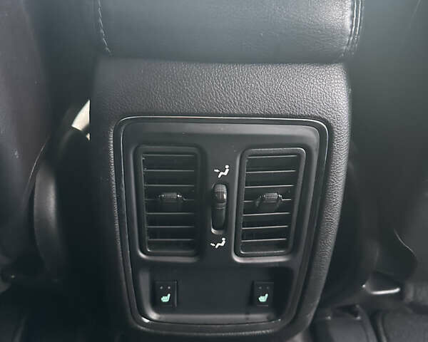Сірий Джип Grand Cherokee, об'ємом двигуна 3 л та пробігом 196 тис. км за 15500 $, фото 20 на Automoto.ua