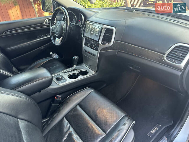 Сірий Джип Grand Cherokee, об'ємом двигуна 3 л та пробігом 196 тис. км за 15500 $, фото 22 на Automoto.ua