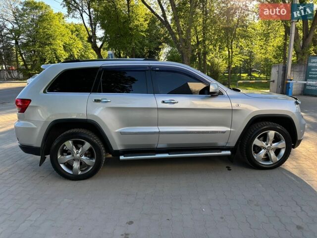 Сірий Джип Grand Cherokee, об'ємом двигуна 3.6 л та пробігом 267 тис. км за 13000 $, фото 4 на Automoto.ua