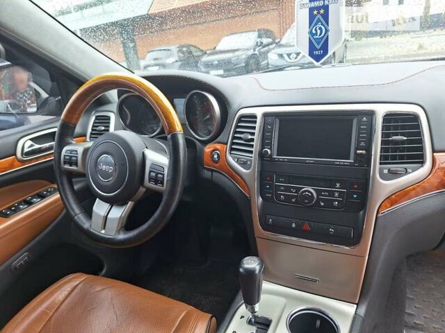 Сірий Джип Grand Cherokee, об'ємом двигуна 2.99 л та пробігом 230 тис. км за 16999 $, фото 13 на Automoto.ua