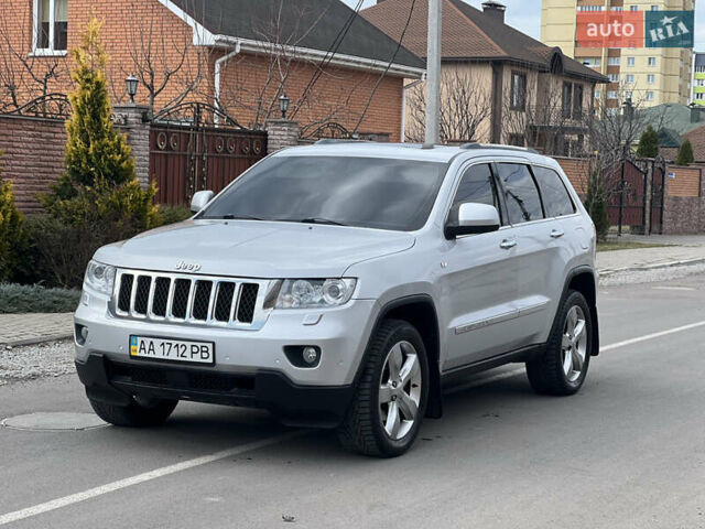 Сірий Джип Grand Cherokee, об'ємом двигуна 2.99 л та пробігом 240 тис. км за 17500 $, фото 2 на Automoto.ua