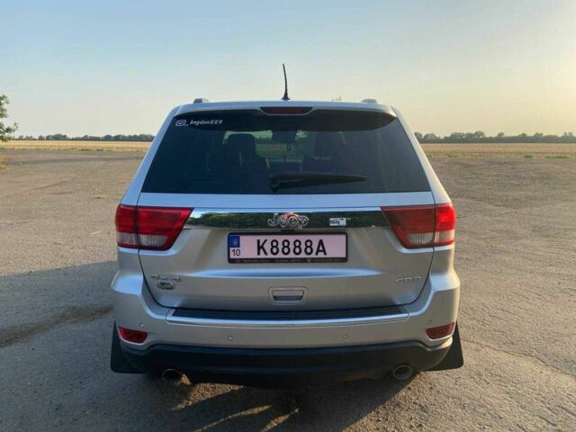 Сірий Джип Grand Cherokee, об'ємом двигуна 3 л та пробігом 156 тис. км за 16000 $, фото 22 на Automoto.ua
