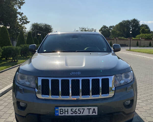 Сірий Джип Grand Cherokee, об'ємом двигуна 2.99 л та пробігом 196 тис. км за 16500 $, фото 3 на Automoto.ua