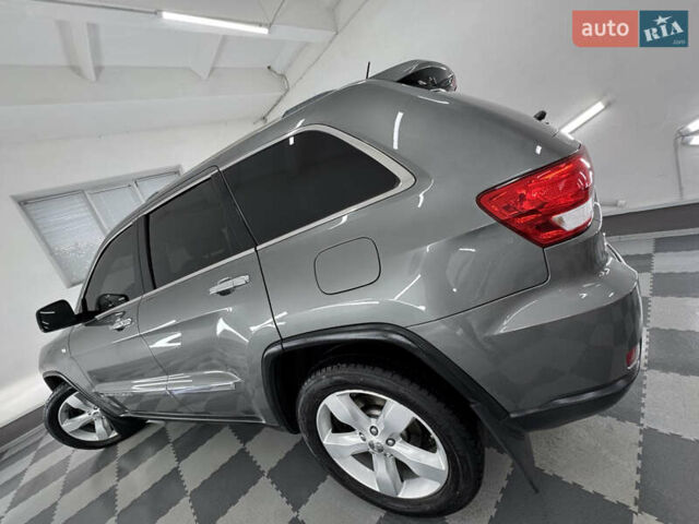 Сірий Джип Grand Cherokee, об'ємом двигуна 3 л та пробігом 164 тис. км за 18599 $, фото 134 на Automoto.ua