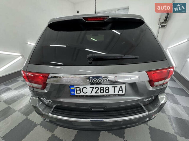 Сірий Джип Grand Cherokee, об'ємом двигуна 3 л та пробігом 164 тис. км за 18599 $, фото 133 на Automoto.ua