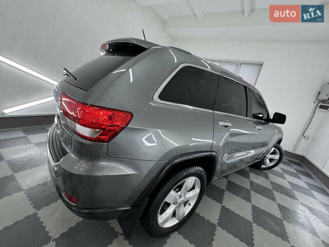 Сірий Джип Grand Cherokee, об'ємом двигуна 3 л та пробігом 164 тис. км за 18599 $, фото 119 на Automoto.ua