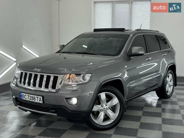 Сірий Джип Grand Cherokee, об'ємом двигуна 3 л та пробігом 164 тис. км за 18599 $, фото 98 на Automoto.ua