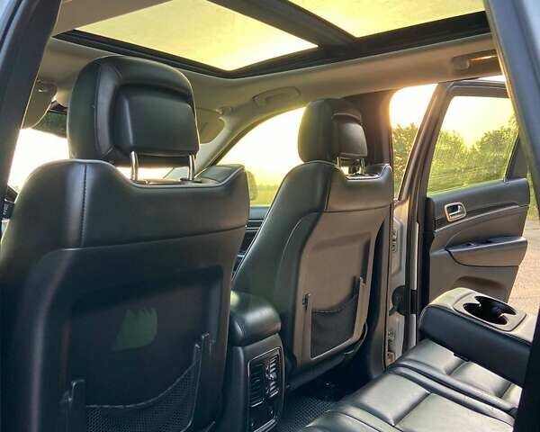 Сірий Джип Grand Cherokee, об'ємом двигуна 2.99 л та пробігом 158 тис. км за 16500 $, фото 15 на Automoto.ua