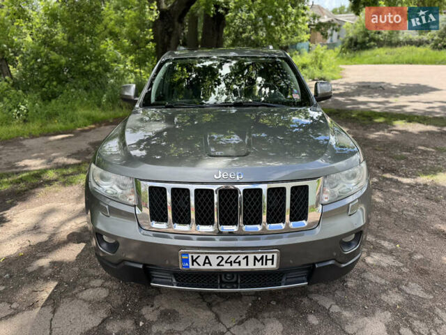 Сірий Джип Grand Cherokee, об'ємом двигуна 2.99 л та пробігом 309 тис. км за 14250 $, фото 2 на Automoto.ua