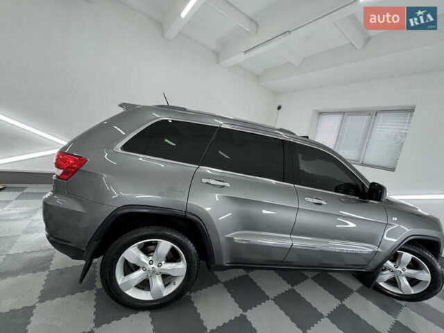 Сірий Джип Grand Cherokee, об'ємом двигуна 3 л та пробігом 164 тис. км за 18599 $, фото 11 на Automoto.ua