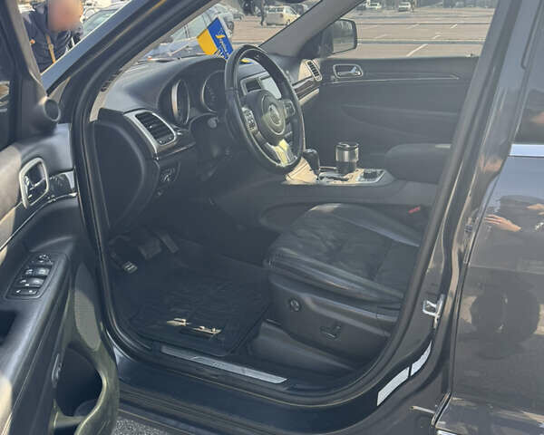 Сірий Джип Grand Cherokee, об'ємом двигуна 2.99 л та пробігом 261 тис. км за 18900 $, фото 12 на Automoto.ua