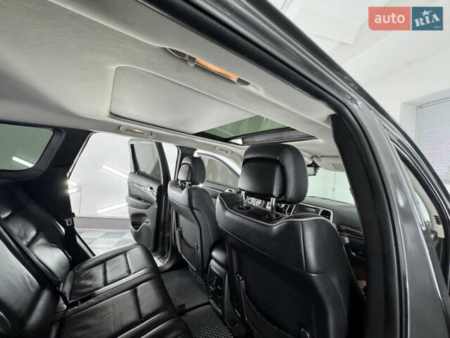 Сірий Джип Grand Cherokee, об'ємом двигуна 3 л та пробігом 164 тис. км за 18599 $, фото 26 на Automoto.ua