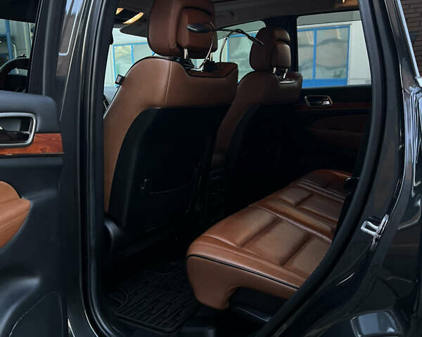 Серый Джип Гранд Чероки, объемом двигателя 2.99 л и пробегом 94 тыс. км за 25799 $, фото 19 на Automoto.ua