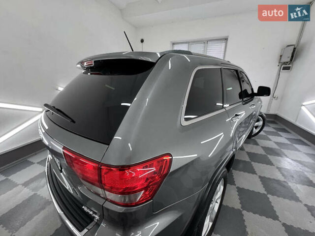 Сірий Джип Grand Cherokee, об'ємом двигуна 3 л та пробігом 164 тис. км за 18599 $, фото 114 на Automoto.ua