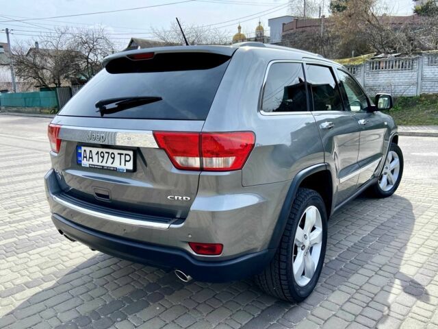 Сірий Джип Grand Cherokee, об'ємом двигуна 3 л та пробігом 149 тис. км за 17700 $, фото 1 на Automoto.ua