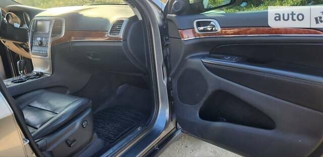 Сірий Джип Grand Cherokee, об'ємом двигуна 3.6 л та пробігом 323 тис. км за 11000 $, фото 11 на Automoto.ua