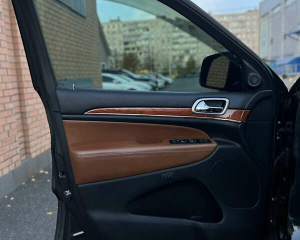 Серый Джип Гранд Чероки, объемом двигателя 2.99 л и пробегом 94 тыс. км за 25799 $, фото 18 на Automoto.ua