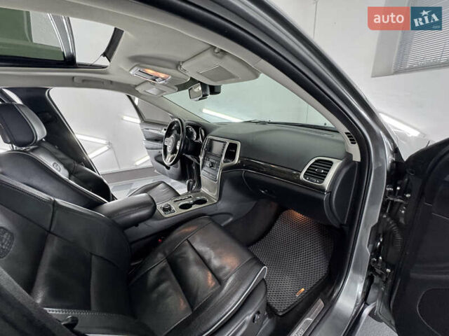 Сірий Джип Grand Cherokee, об'ємом двигуна 3 л та пробігом 164 тис. км за 18599 $, фото 35 на Automoto.ua