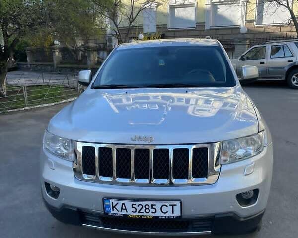 Сірий Джип Grand Cherokee, об'ємом двигуна 2.99 л та пробігом 108 тис. км за 22789 $, фото 2 на Automoto.ua