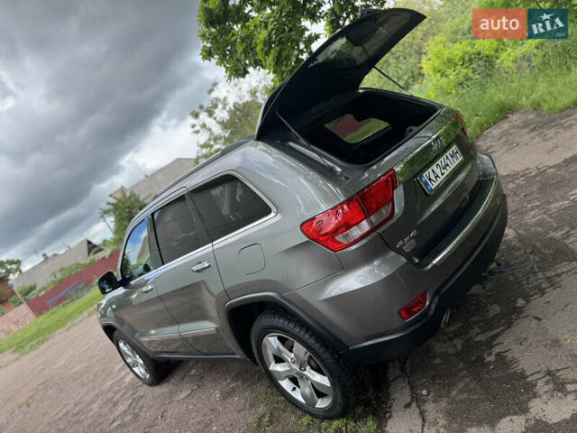 Сірий Джип Grand Cherokee, об'ємом двигуна 2.99 л та пробігом 309 тис. км за 14250 $, фото 16 на Automoto.ua
